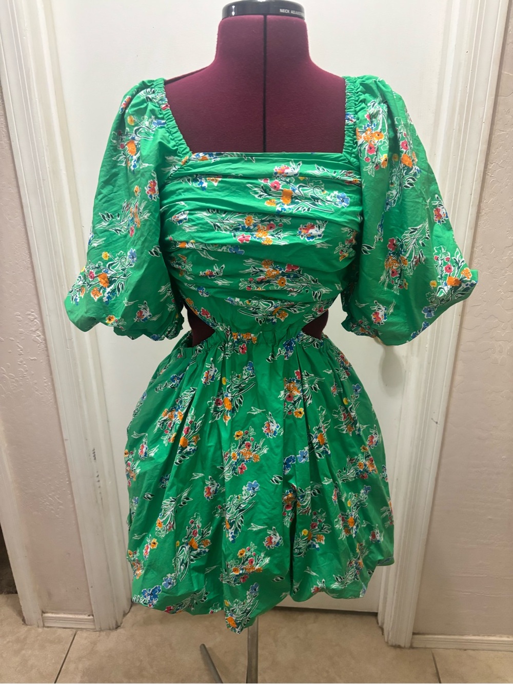 🍾NWT a.new.day Green Floral Puff-Sleeve cut out bubble a line Mini Dress, SizeXS - Picture 3 of 6
